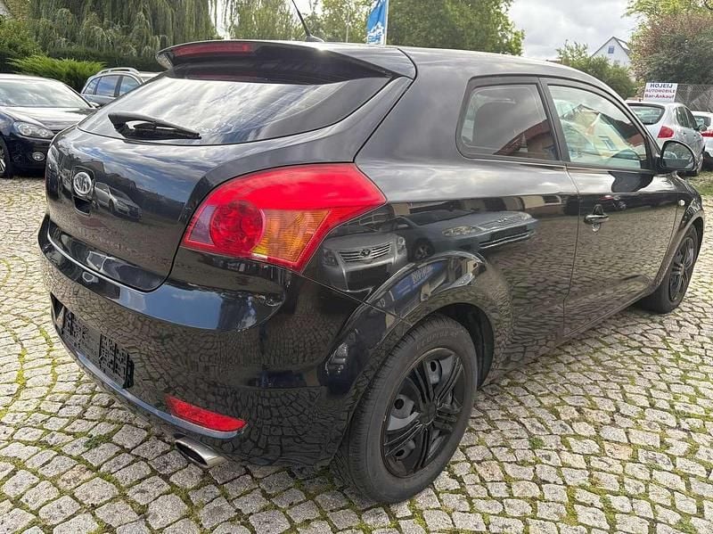 Gebraucht Kia Ceed LX 109 PS (80 kW) 2009 Other Kleinwagen