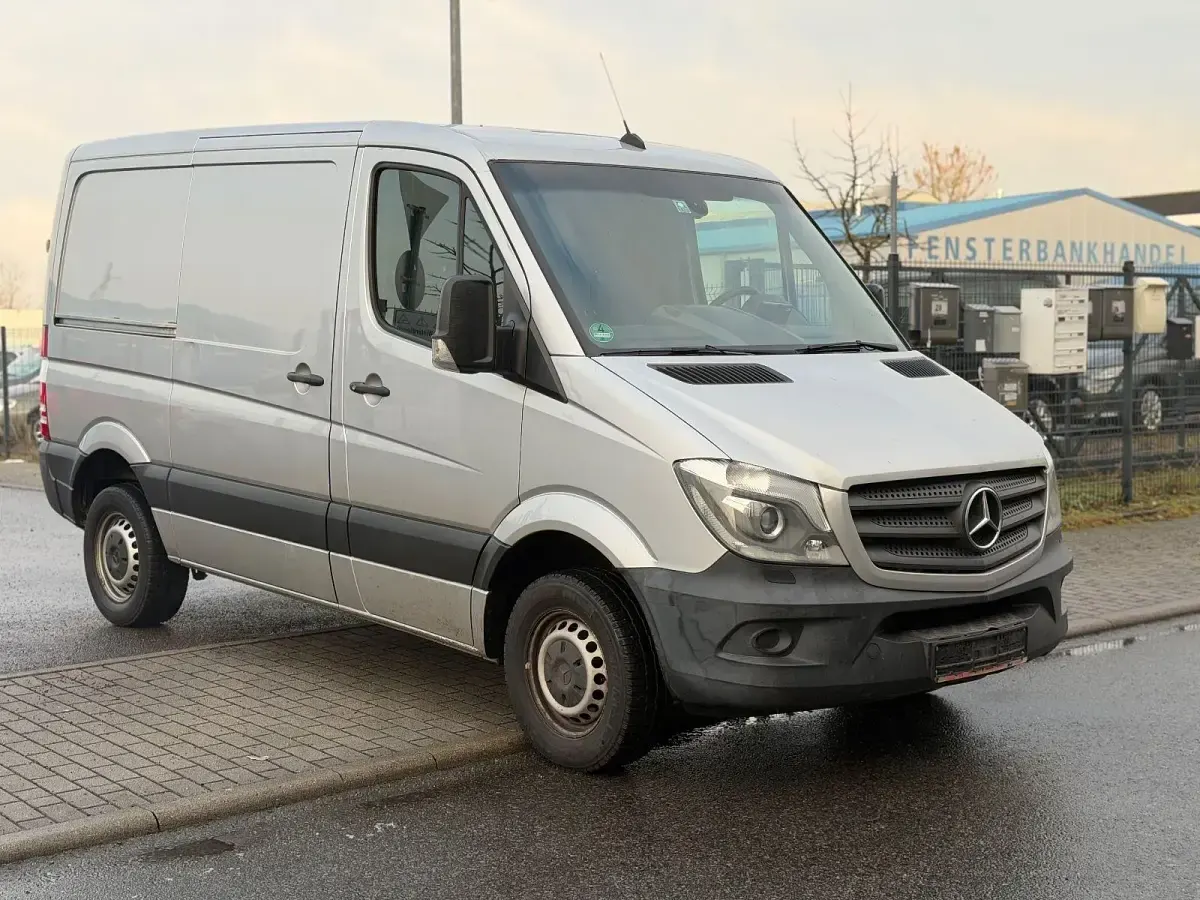 Gebraucht Mercedes Sprinter 129 PS (94 kW) 2016 Silber Van
