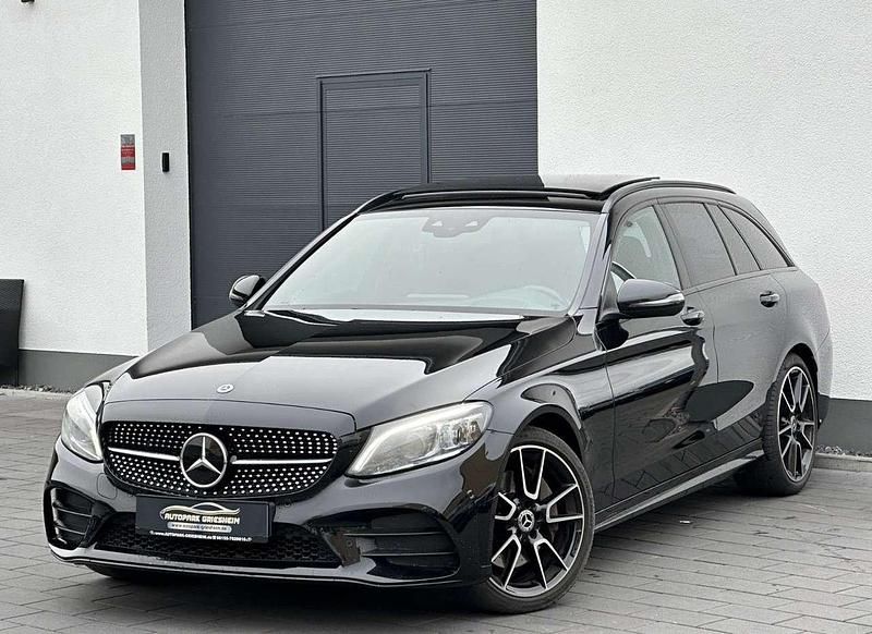 Obsidianschwarz Gebraucht 2018 Mercedes C400 AMG Kombi | 31.400 € (Fairer Preis) - Bild 1/4