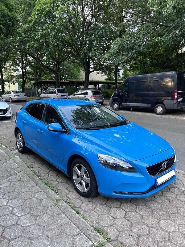 Gebraucht Volvo V40 Kinetic 120 PS (88 kW) 2016 Blau Kombi