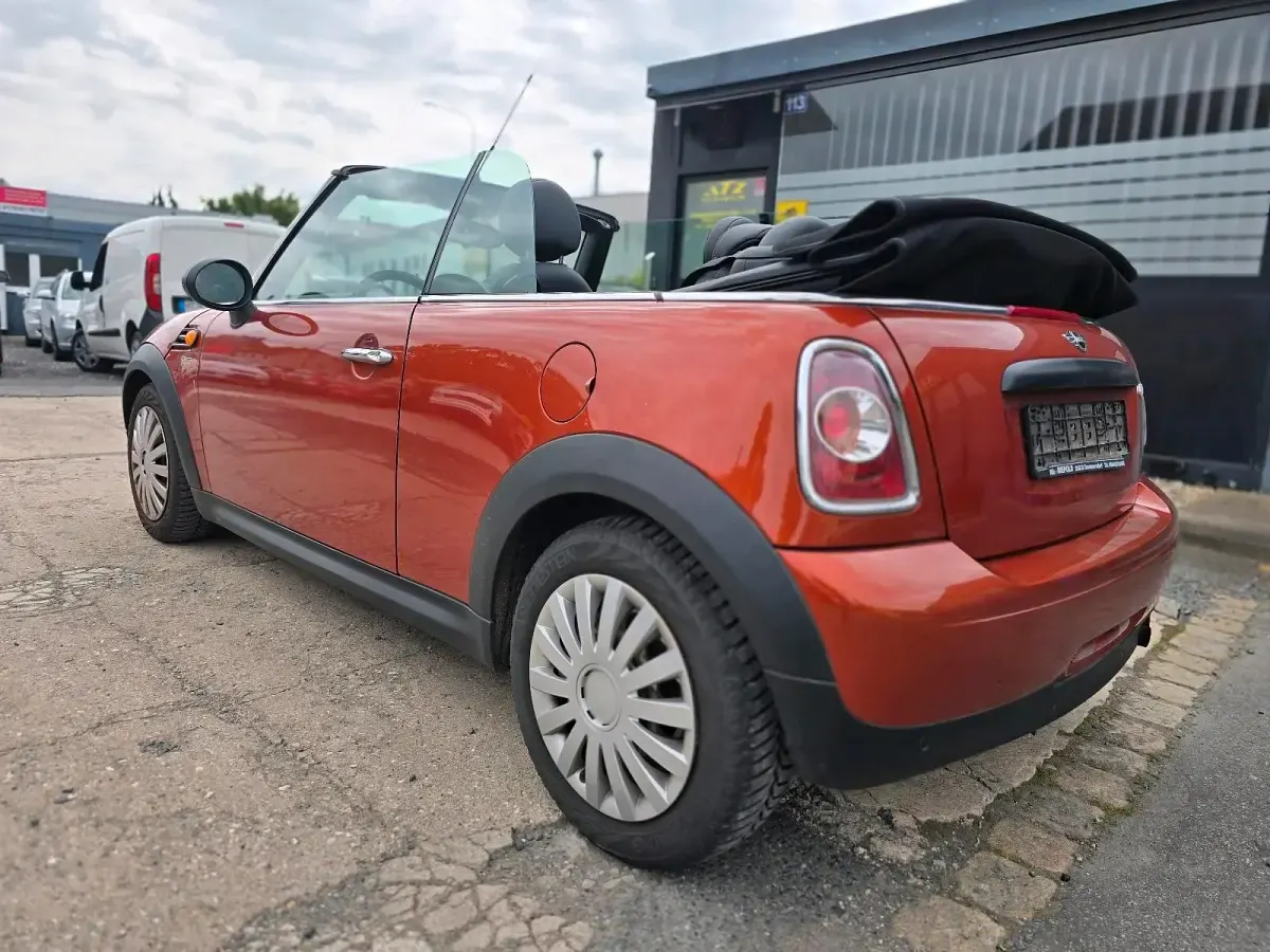 Gebraucht Mini Cooper Cabriolet 98 PS (72 kW) 2011 Orange Cabrio
