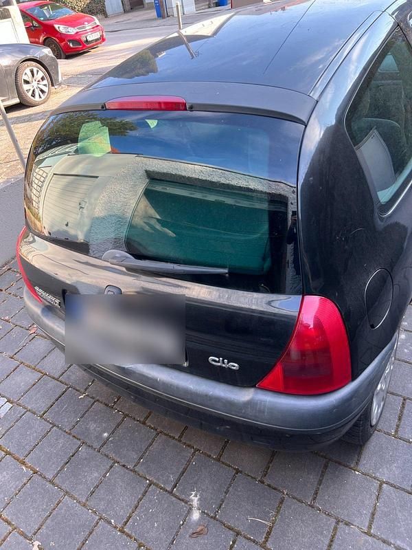 Gebraucht Renault Clio II 75 PS (55 kW) 1999 Schwarz Kleinwagen
