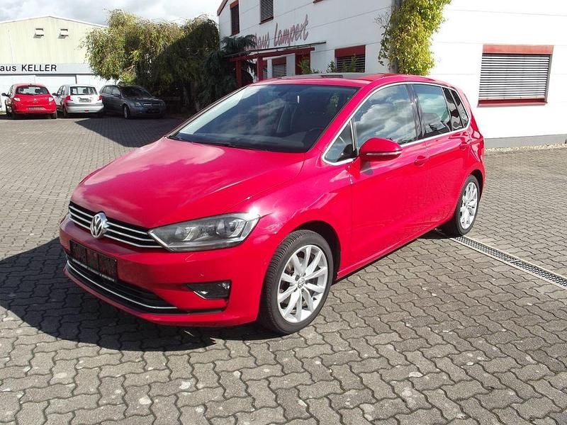 Rot Gebraucht 2014 VW Golf Sportsvan Highline Van / Kleinbus | 15.900 € (Fairer Preis) - Bild 1/4
