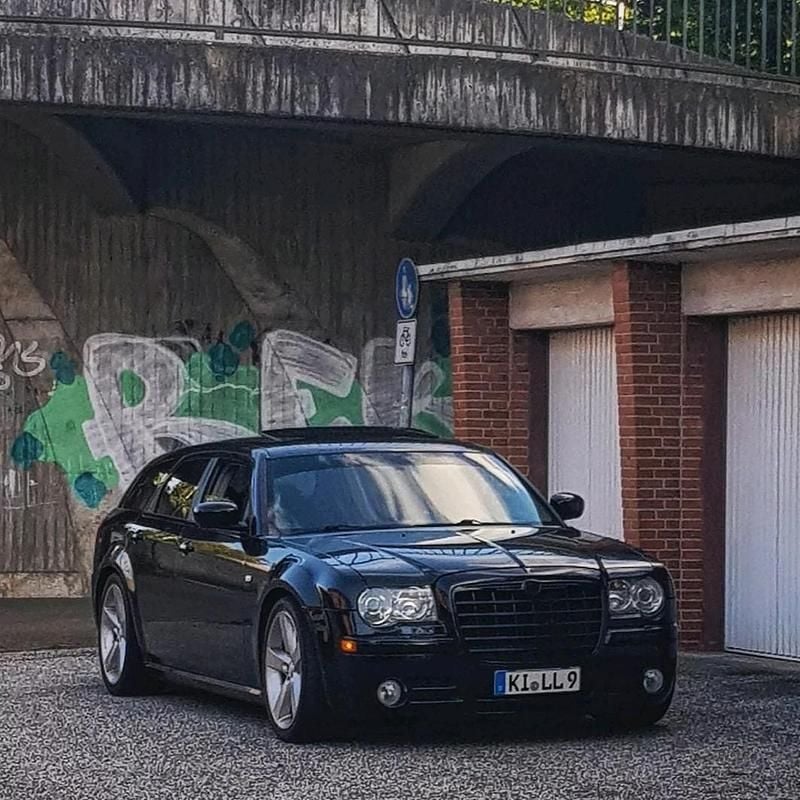 Schwarz Gebraucht 2006 Chrysler 300C Kombi | 6.800 € - Bild 1/2