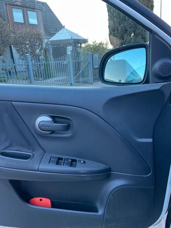 Second-hand Nissan Note 88 CP (64 kW) 2009 Alb Hatchback