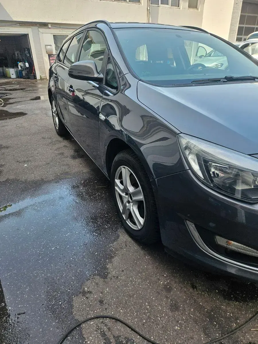 Occasion Opel Astra Eco 110 ch (80 kW) 2013 Gris Break