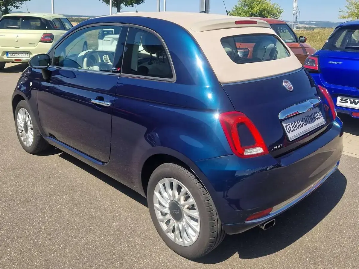 Gebraucht Fiat 500 Lounge 69 PS (50 kW) 2018 Colore esterno dipinto di blue Cabrio