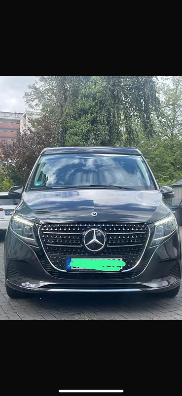 Grau Gebraucht 2024 Mercedes 190 Marco Polo Limousine | 81.000 € - Bild 1/4