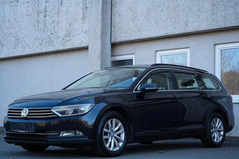 Gebraucht VW Passat Comfortline 150 PS (110 kW) 2016 Limousine