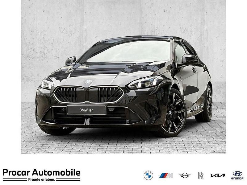 Schwarz Neu 2025 BMW 120 M Sport Kleinwagen | 42.260 € (Teuer) - Bild 1/4