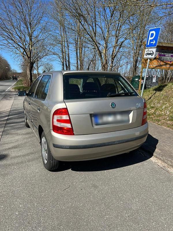 Gebraucht Skoda Fabia Classic 64 PS (47 kW) 2005 Silber Kleinwagen