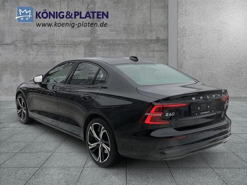 Gebraucht Volvo S60 Ultimate 250 PS (183 kW) 2023 Schwarz Limousine