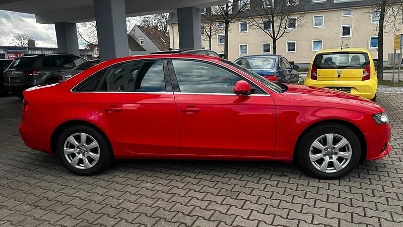 Gebraucht Audi A4 160 PS (117 kW) 2008 Rot Limousine