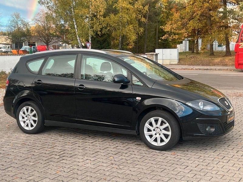 Schwarz Gebraucht 2011 Seat Altea Style Van / Kleinbus | 3.750 € (Fairer Preis) - Bild 1/4