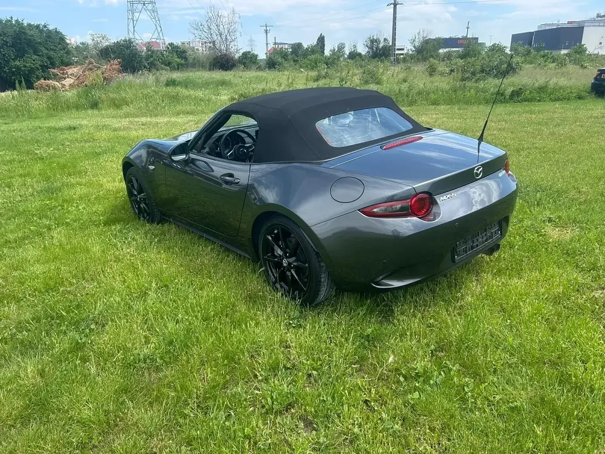 Gebraucht Mazda MX5 184 PS (135 kW) 2019 Grau Cabrio