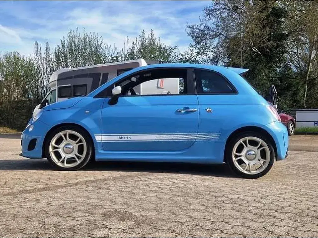 Gebraucht Abarth 500 135 PS (99 kW) 2013 Azzurro cappellini Kleinwagen