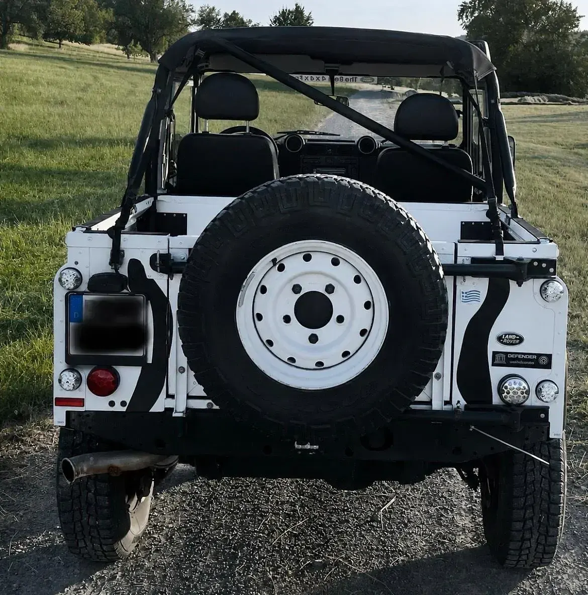 Gebraucht Land Rover Defender 122 PS (89 kW) 2014 Weiß SUV