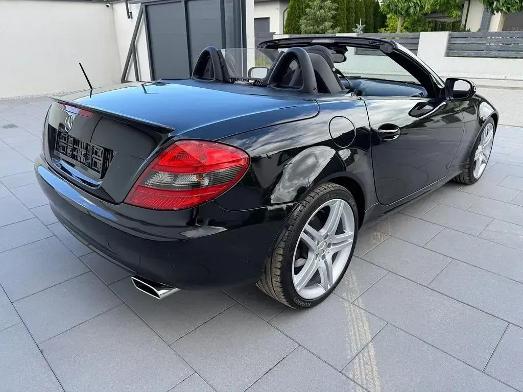 Gebraucht Mercedes SLK300 231 PS (169 kW) 2011 Schwarz Cabrio