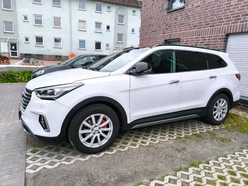 Gebraucht Hyundai Grand Santa Fe 200 PS (147 kW) 2017 Weiß SUV