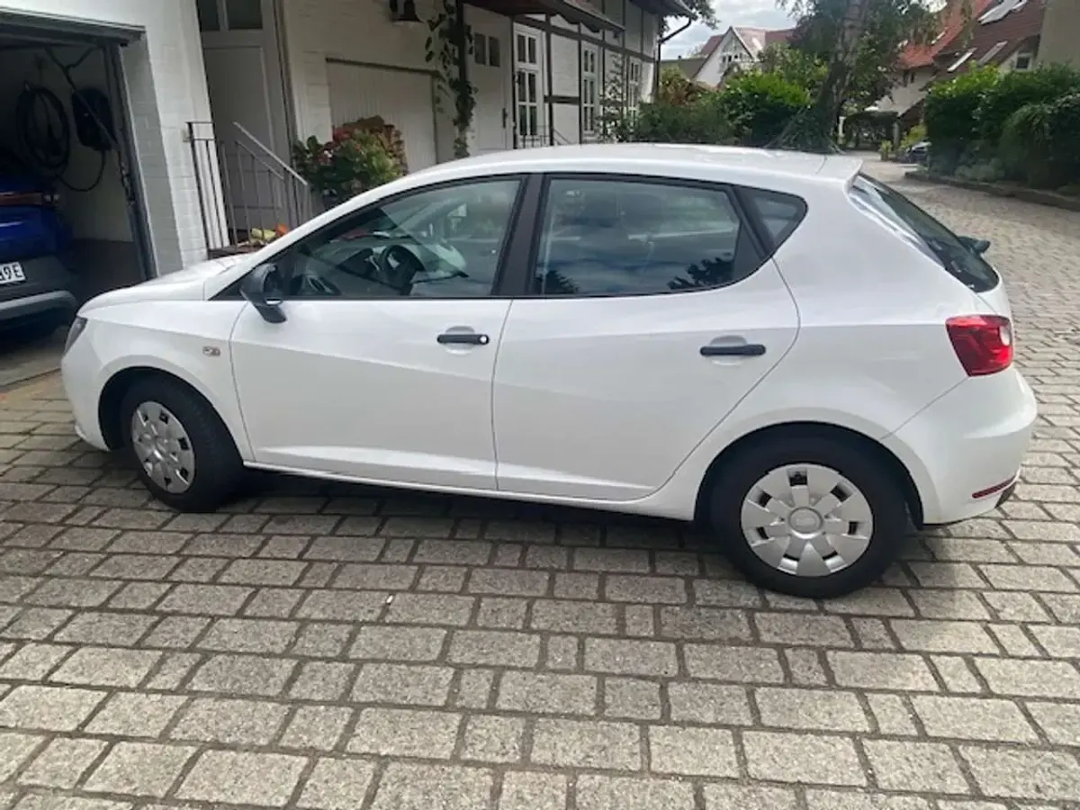 Gebraucht Seat Ibiza Reference 75 PS (55 kW) 2013 Weiß Kleinwagen