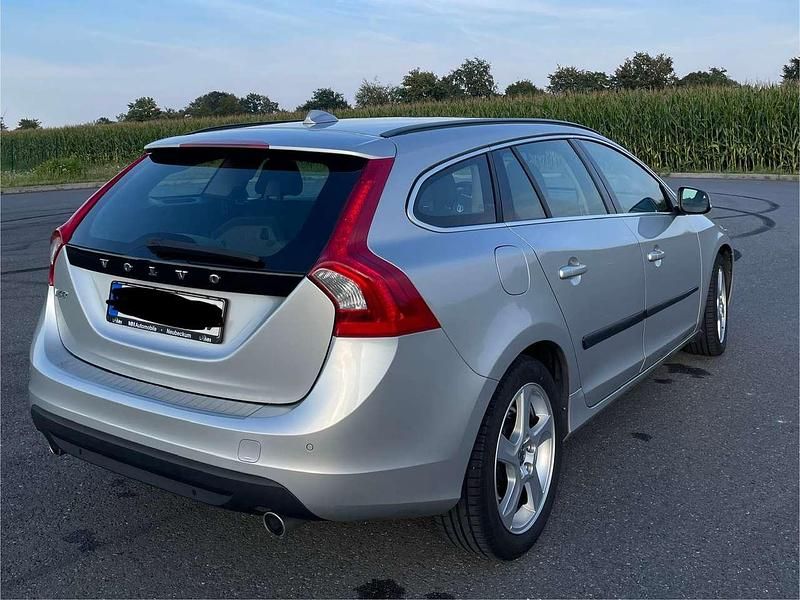 Gebraucht Volvo V60 215 PS (158 kW) 2013 Kombi