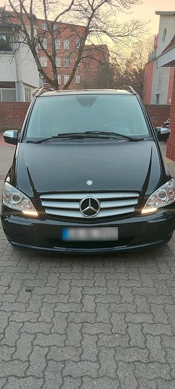 Gebraucht Mercedes Viano 224 PS (164 kW) 2013 Schwarz Van / Kleinbus