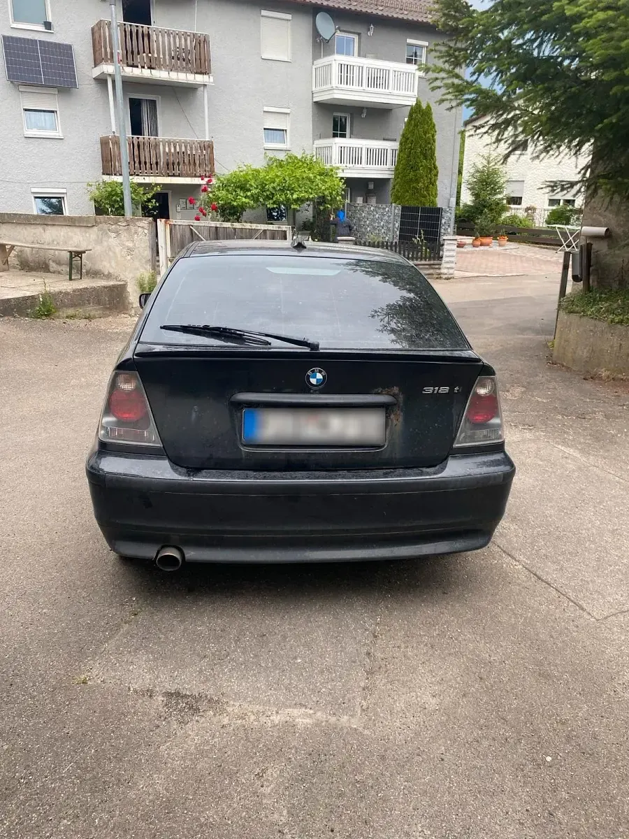 Gebraucht BMW 318 143 PS (105 kW) 2002 Schwarz Coupé