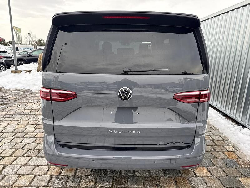 Neu VW Multivan Business 150 PS (110 kW) 2026 Puregrey Van