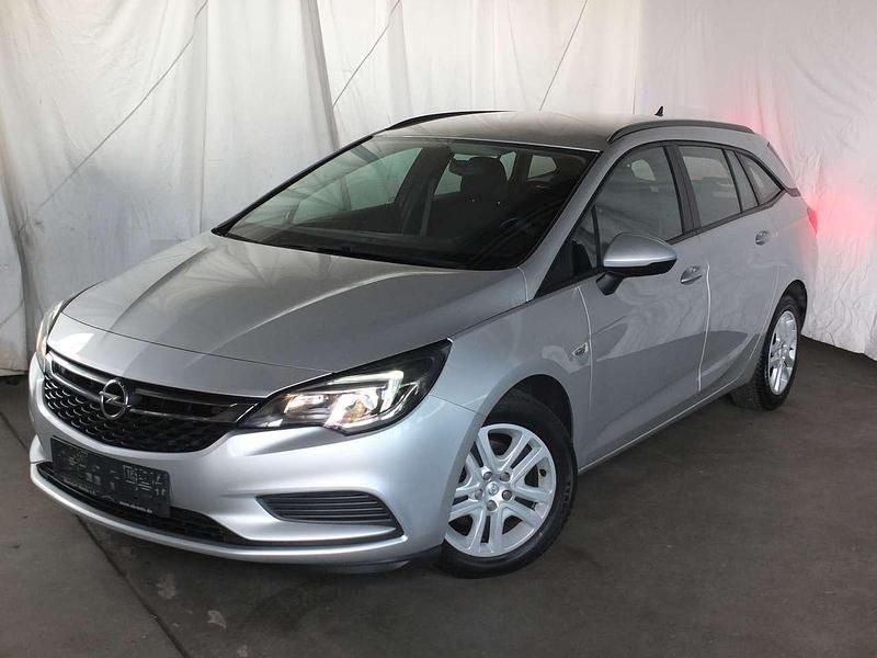 Gebraucht Opel Astra Edition 110 PS (80 kW) 2018 Silber Kombi