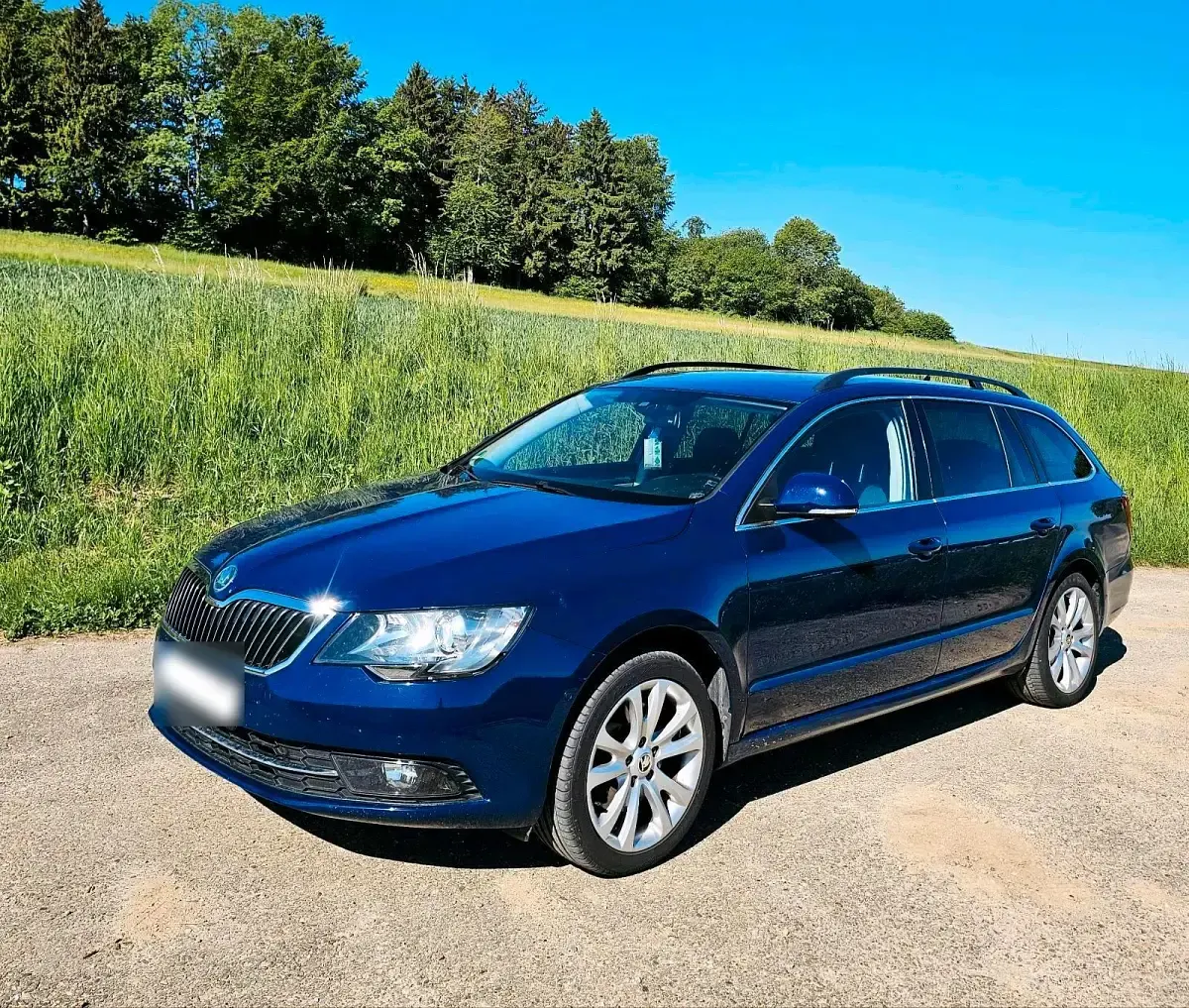 Gebraucht Skoda Superb 140 PS (102 kW) 2013 Blau Kombi