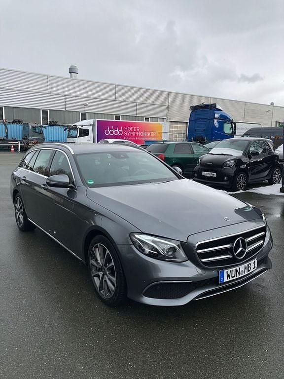 Gebraucht Mercedes E450 367 PS (269 kW) 2019 Grau Kombi