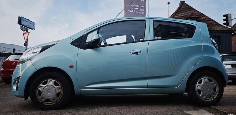 Używany Chevrolet Spark LS 68 KM (50 kW) 2010 Niebieski Hatchback
