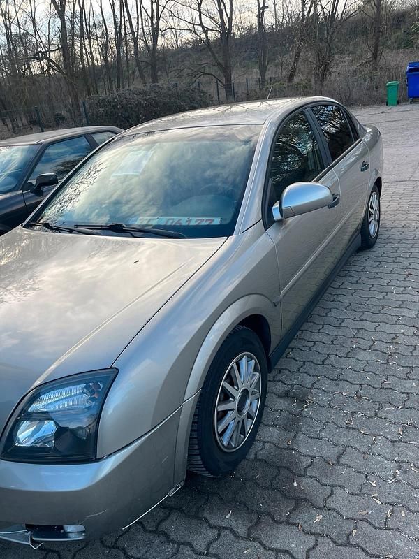 Gebraucht Opel Vectra 90 PS (66 kW) 2012 Grau Limousine