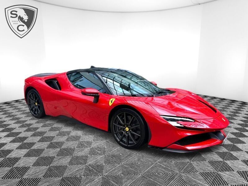 Gebraucht Ferrari SF90 1001 PS (736 kW) 2022 Rot Coupé