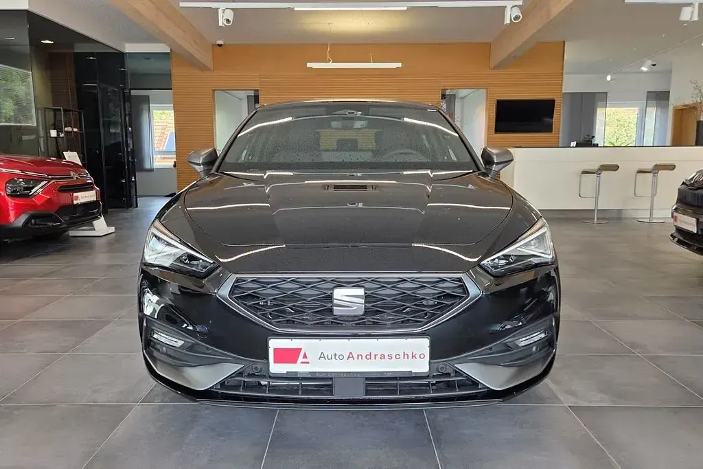 Neu Seat Leon FR 150 PS (110 kW) 2026 Schwarz Limousine