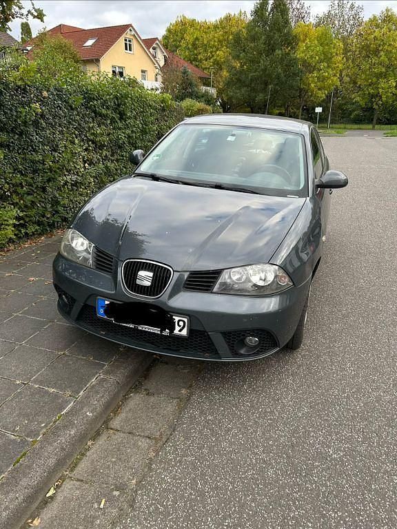 Blau Gebraucht 2007 Seat Ibiza Comfort Limousine | 1.250 € (Fairer Preis) - Bild 1/4