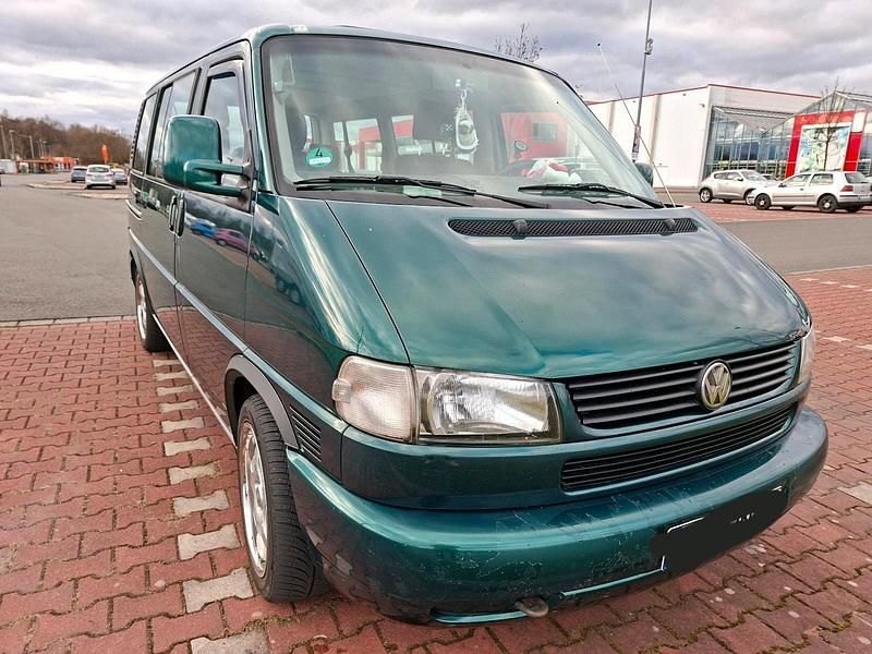 Second-hand VW T4 110 CP (80 kW) 1996 Verde Van