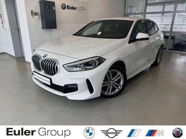 Weiss Gebraucht 2022 BMW 120 Performance Kleinwagen | 28.499 € (Fairer Preis) - Bild 1/4