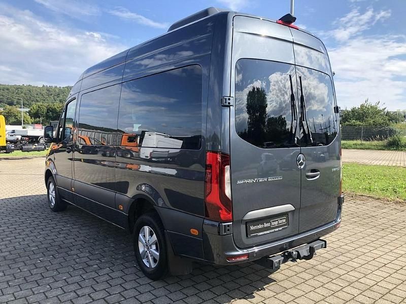 Gebraucht Mercedes Sprinter 190 PS (139 kW) 2023 Tenoritgrau metallic Van