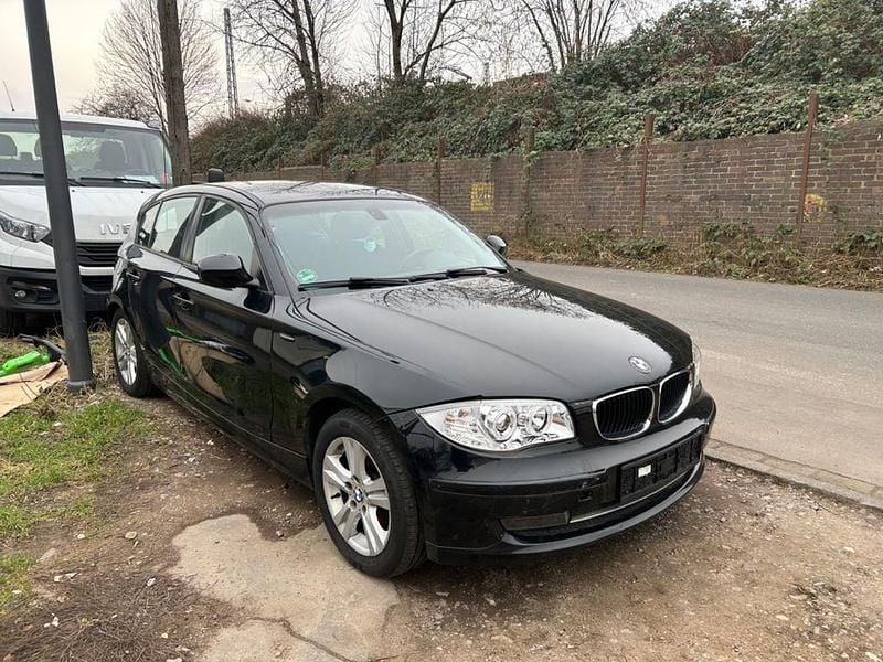 Gebraucht BMW 116 Advantage 122 PS (89 kW) 2011 Schwarz Kleinwagen
