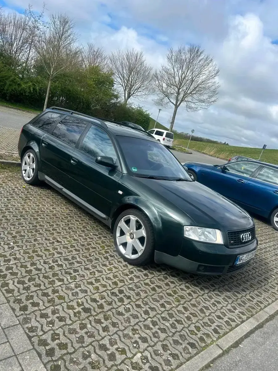 Gebraucht Audi A6 299 PS (219 kW) 2001 Grün Kombi