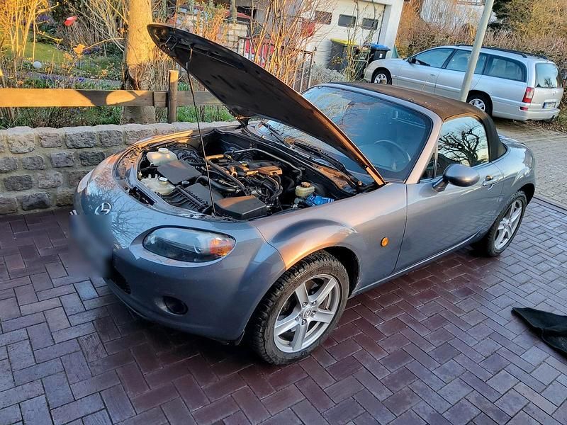 Gebraucht Mazda MX5 126 PS (92 kW) 2006 Grau Cabrio