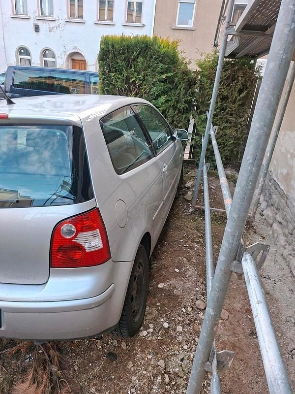 Gebraucht VW Polo 65 PS (47 kW) 2005 Silber Kleinwagen