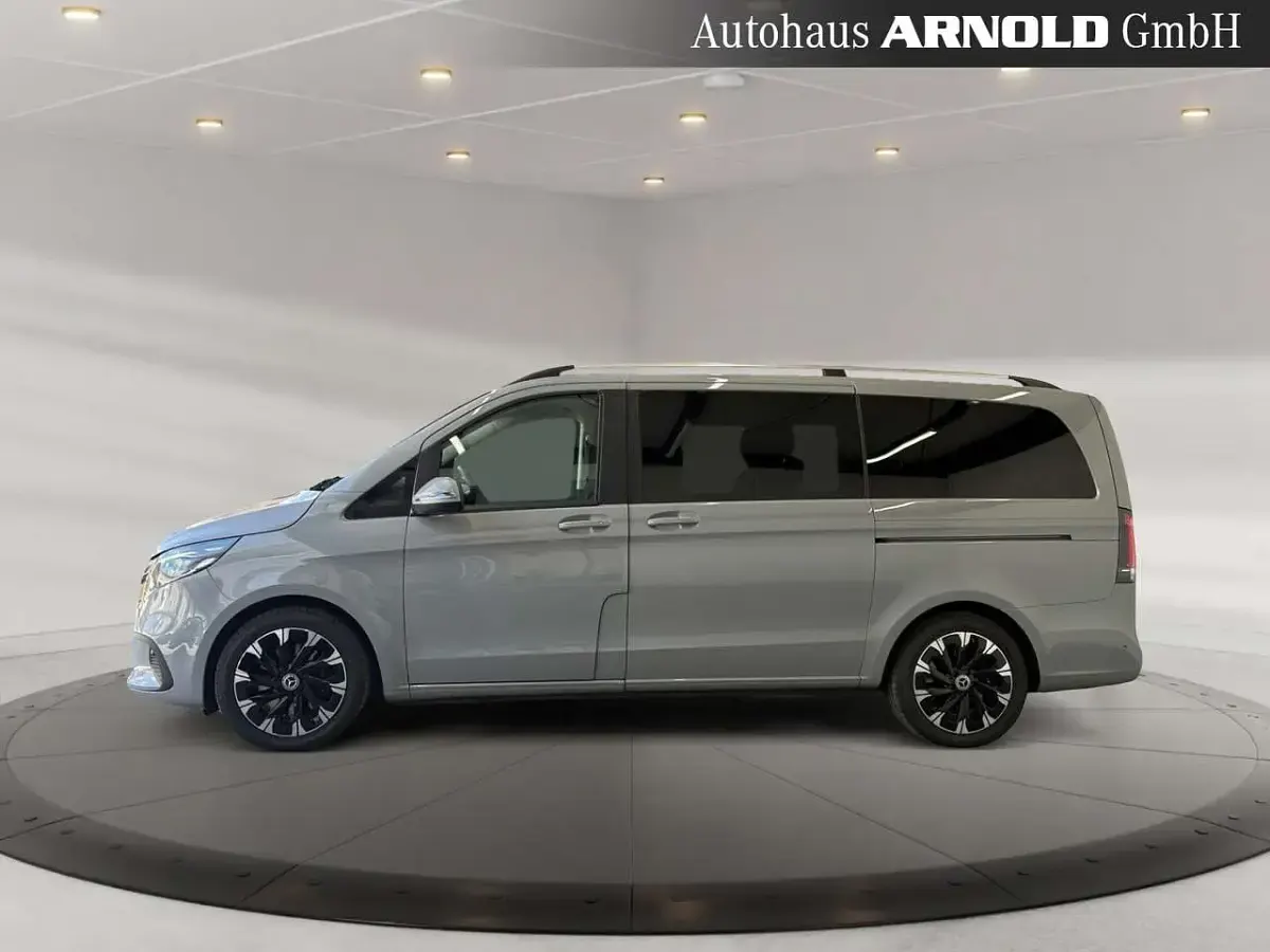 Gebraucht Mercedes V250 Style 190 PS (139 kW) 2025 Alpingrau Van / Kleinbus