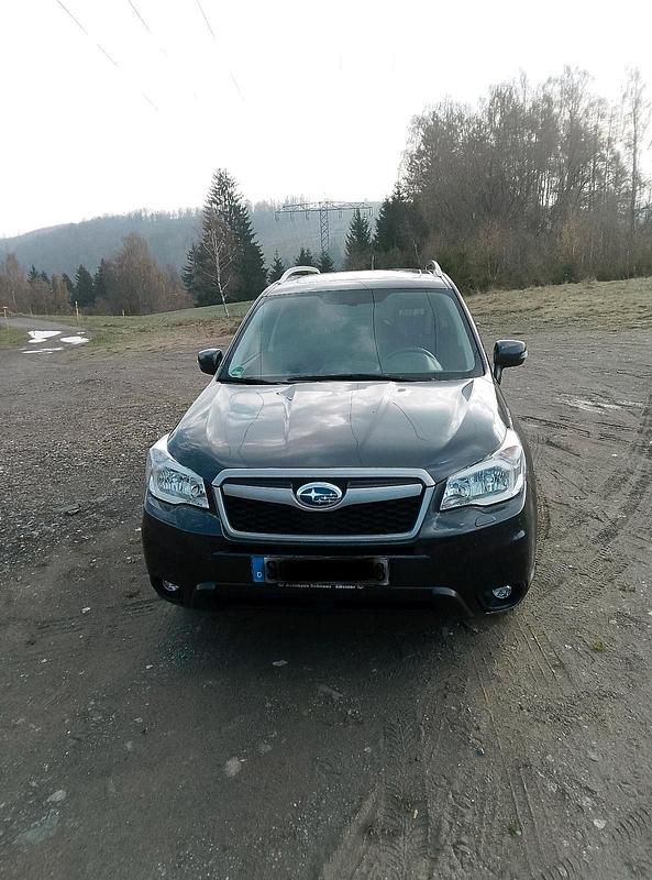 Second-hand Subaru Forester 150 CP (110 kW) 2014 Negru SUV