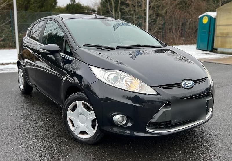 Schwarz Gebraucht 2010 Ford Fiesta Kleinwagen | 2.000 € (Superpreis) - Bild 1/4