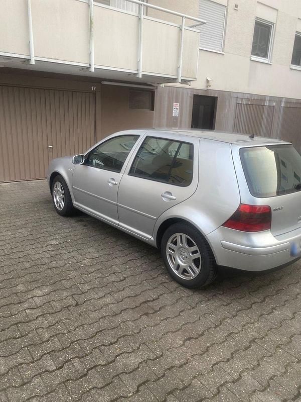 Gebraucht VW Golf IV 105 PS (77 kW) 2002 Silber Limousine