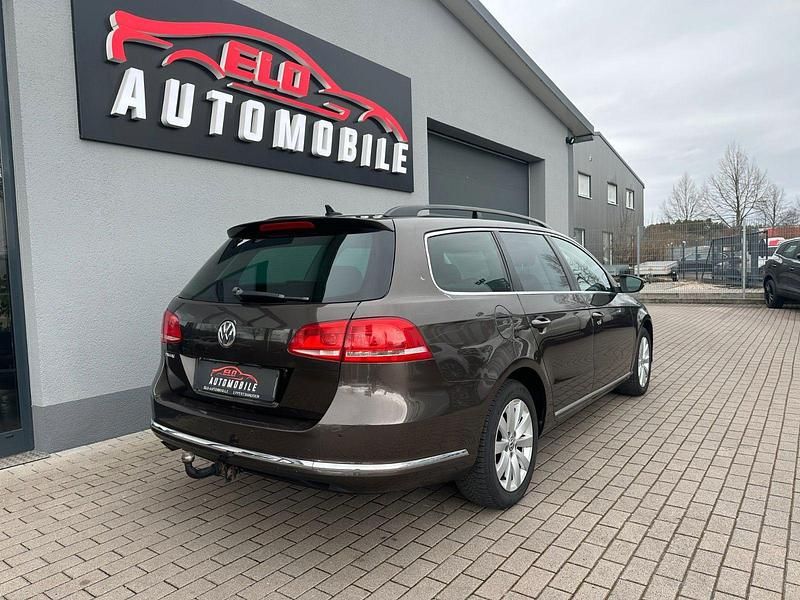 Gebraucht VW Passat 122 PS (89 kW) 2012 Schwarz Kombi