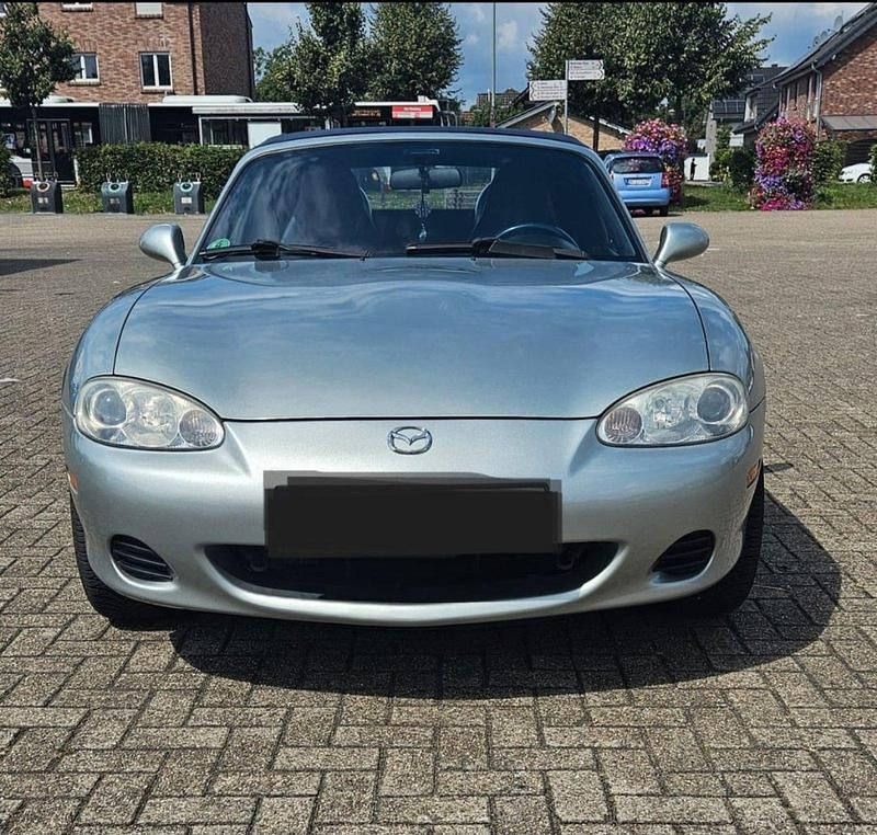 Silber Gebraucht 2003 Mazda MX5 Cabrio | 5.555 € (Etwas zu teuer) - Bild 1/4