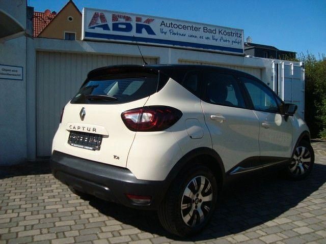 Gebraucht Renault Captur Experience 90 PS (66 kW) 2017 Beige SUV